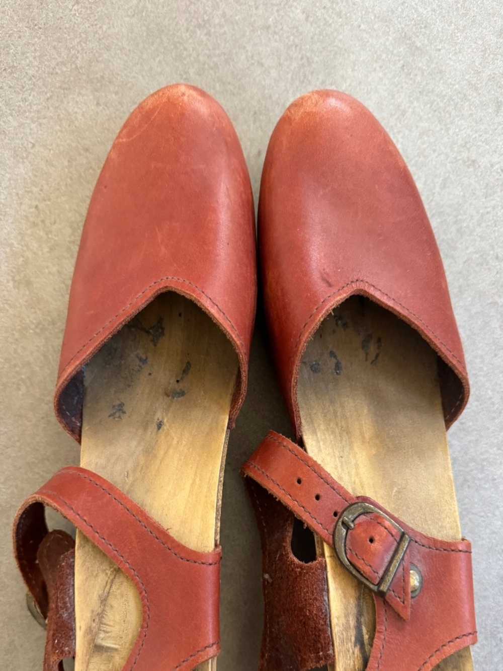 Sven Red Mary Jane Sandal Clogs Low Heel